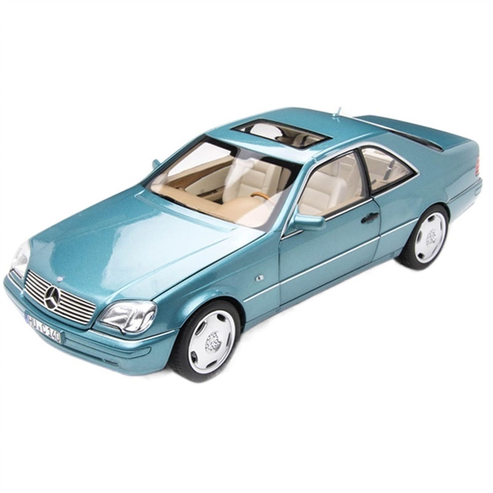 Amazon.co.jp: モデルカーのおもちゃ 1:18 メルセデス · ベンツ C140  