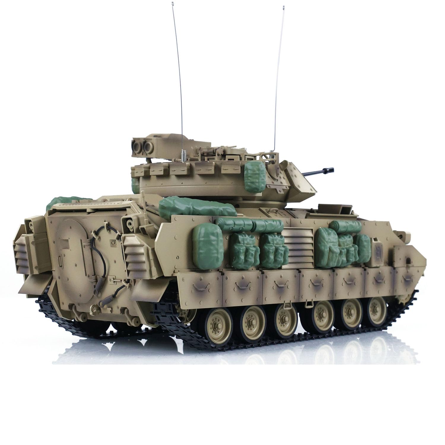 新品未使用　M2A2 ブラッドレーバトルタンク　 ラジコン Amazon.co.jp: ブラッドレー 戦車模型 戦車 ラジコン戦車 1:16 RC