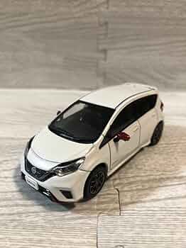 Nissan NOTE ニスモ ミニカー 51W-Slem1DL._UF350,350_QL50_.jpg