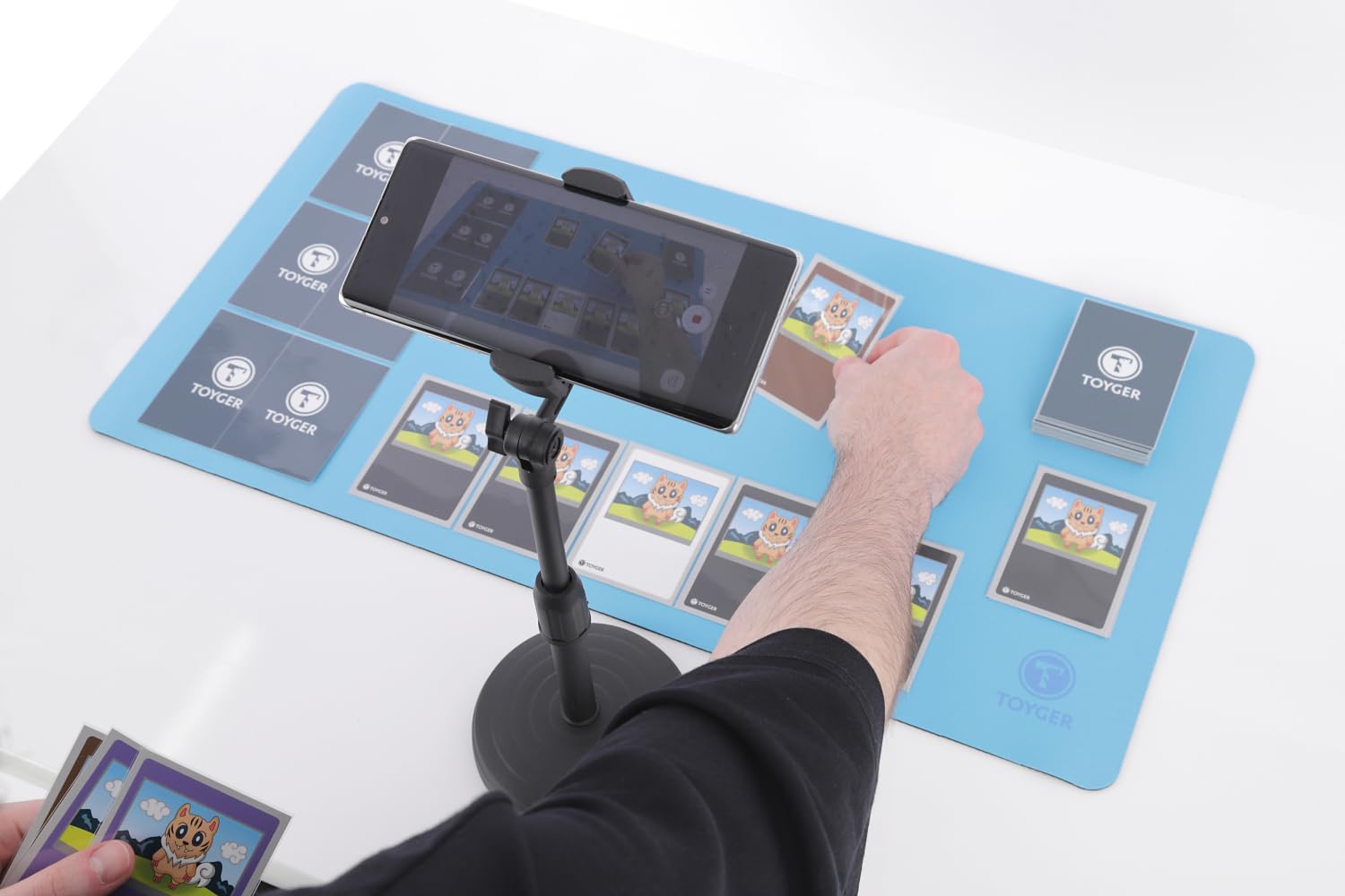 Amazon.co.jp: TOYGER REMOTZ Lite [スマホ一台で気軽にカードゲームの