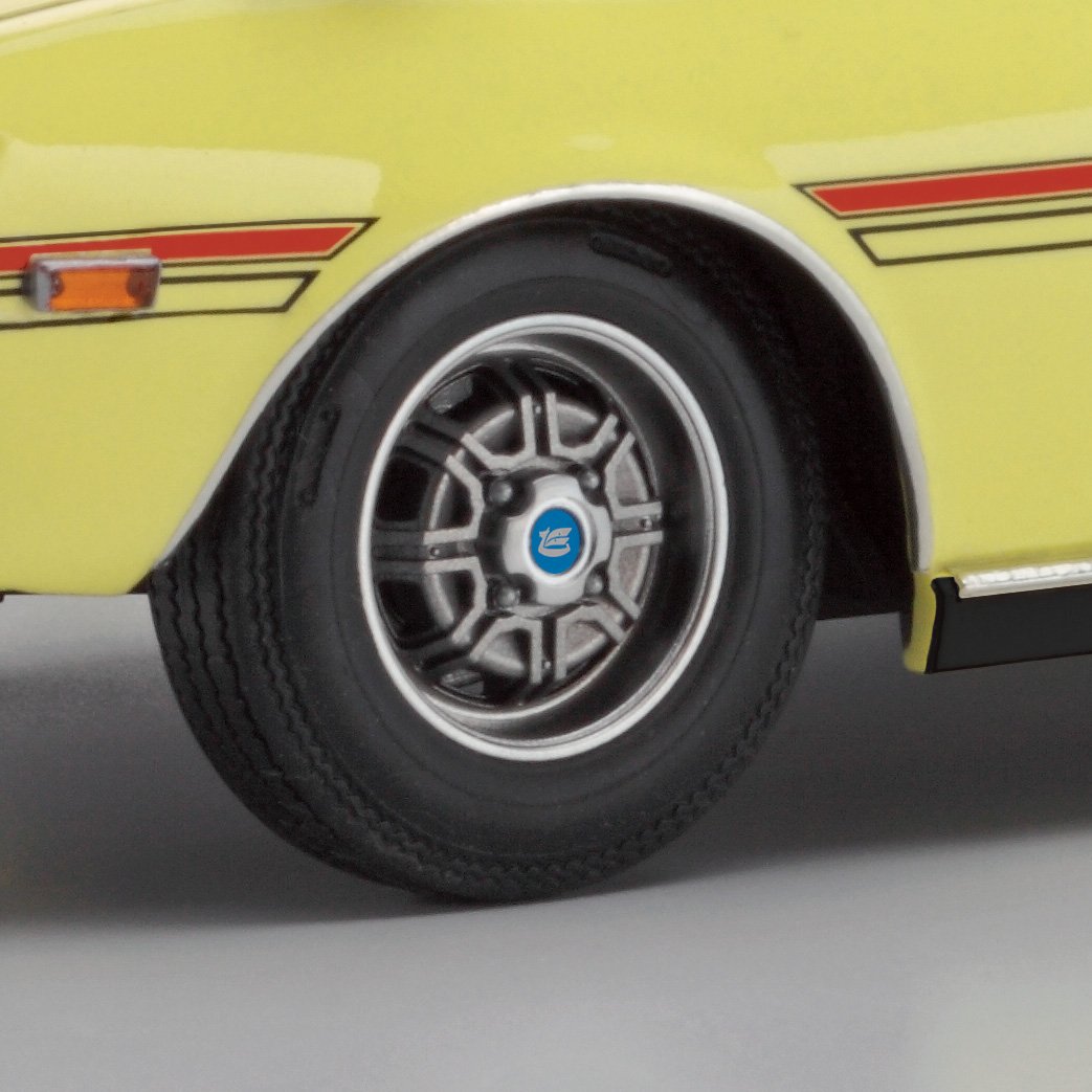 Amazon.com: Hasegawa 1:24 Scale Toyota Celica 1600GT Model : Arts