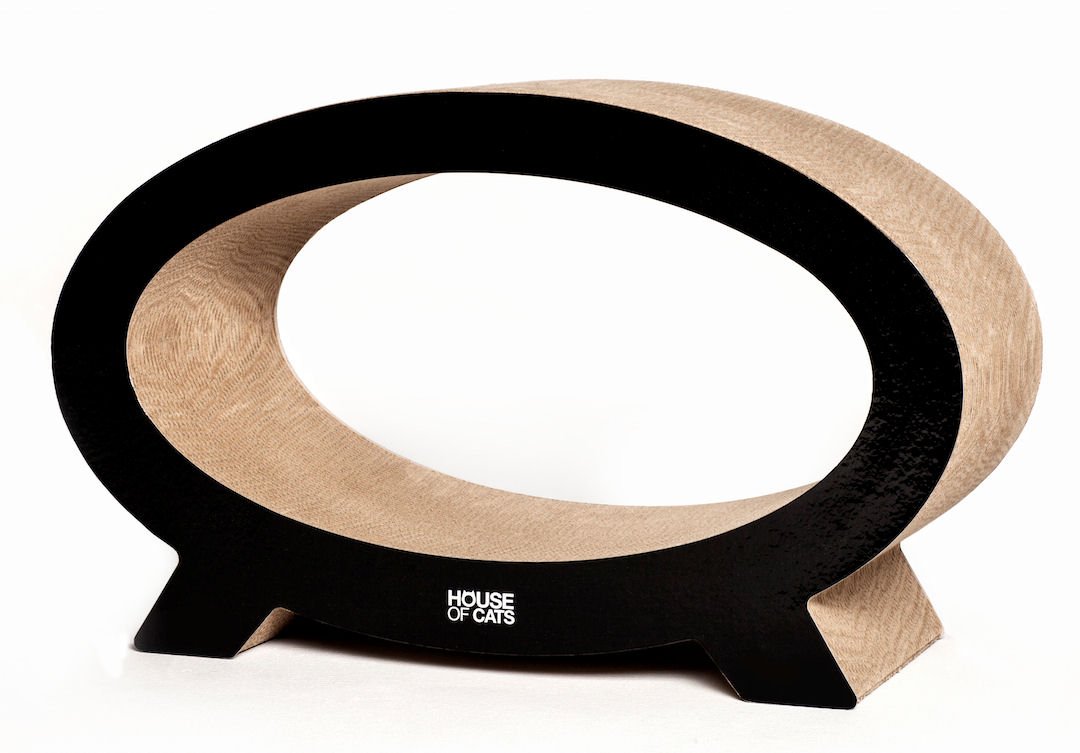 Arbre à chat Elipso noir House of Cats, griffoir design compact 68x27x42cm