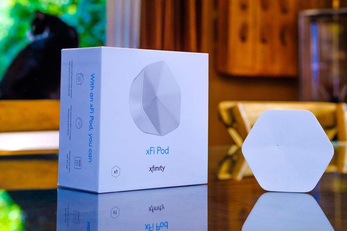 Xfinity XE2-SG xFi Pod and its packaging