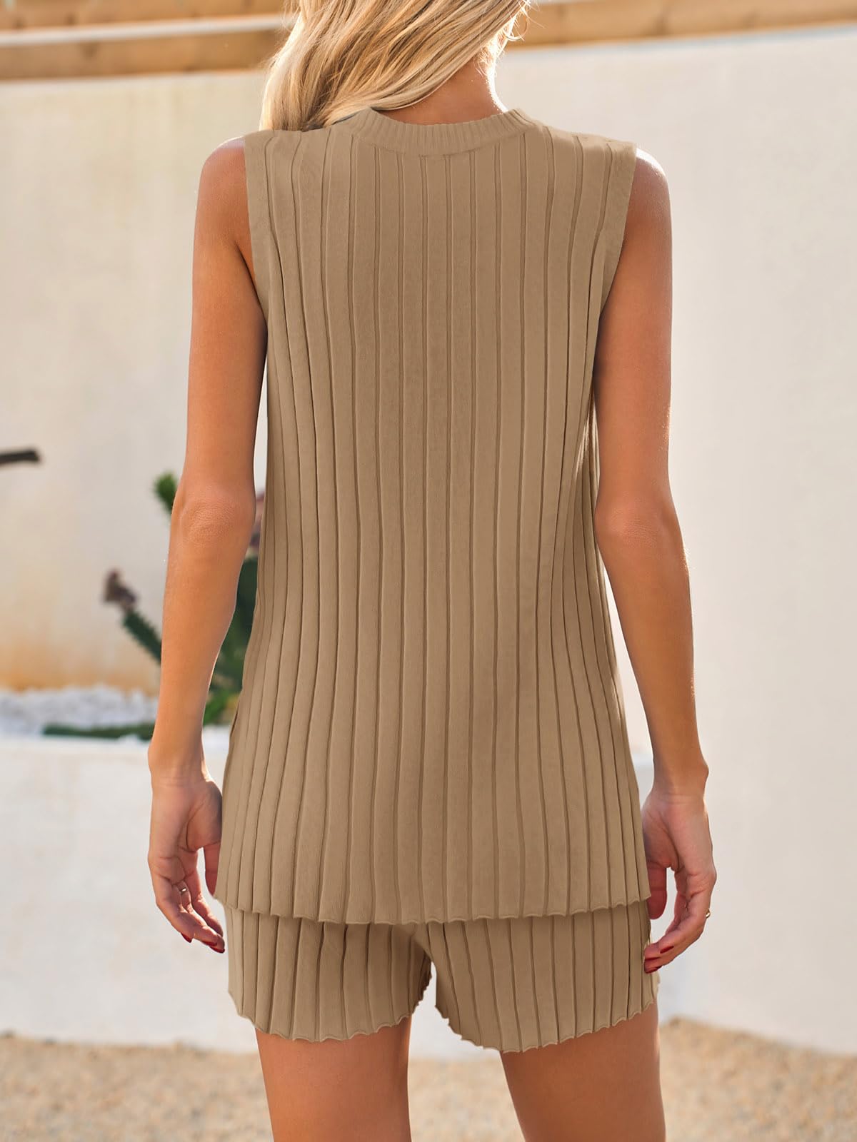 Tankaneo Tenue d'été 2 pièces pour femme – Chandail en tricot sans manches côtelé – Tunique et short – Ensemble de détente pour vacances, plage, salon