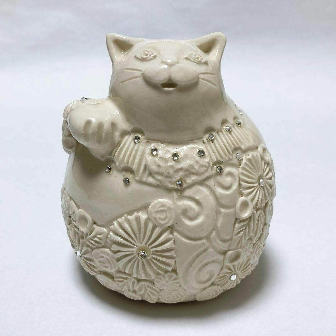 花柄の陶器製招き猫 作家作品 受注制作＊金彩花柄柄招き猫 招き猫 Jun. 通販 2962104｜Creema