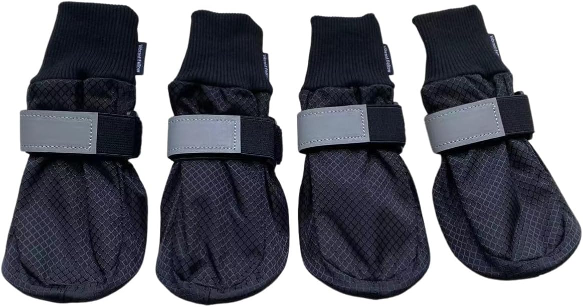 Paw Protector Dog Boots, Soft Protective Dog Shoes for Walking, Warm and Skidproof Dog Booties for Winter, Set of 4, Size XS Colour Black