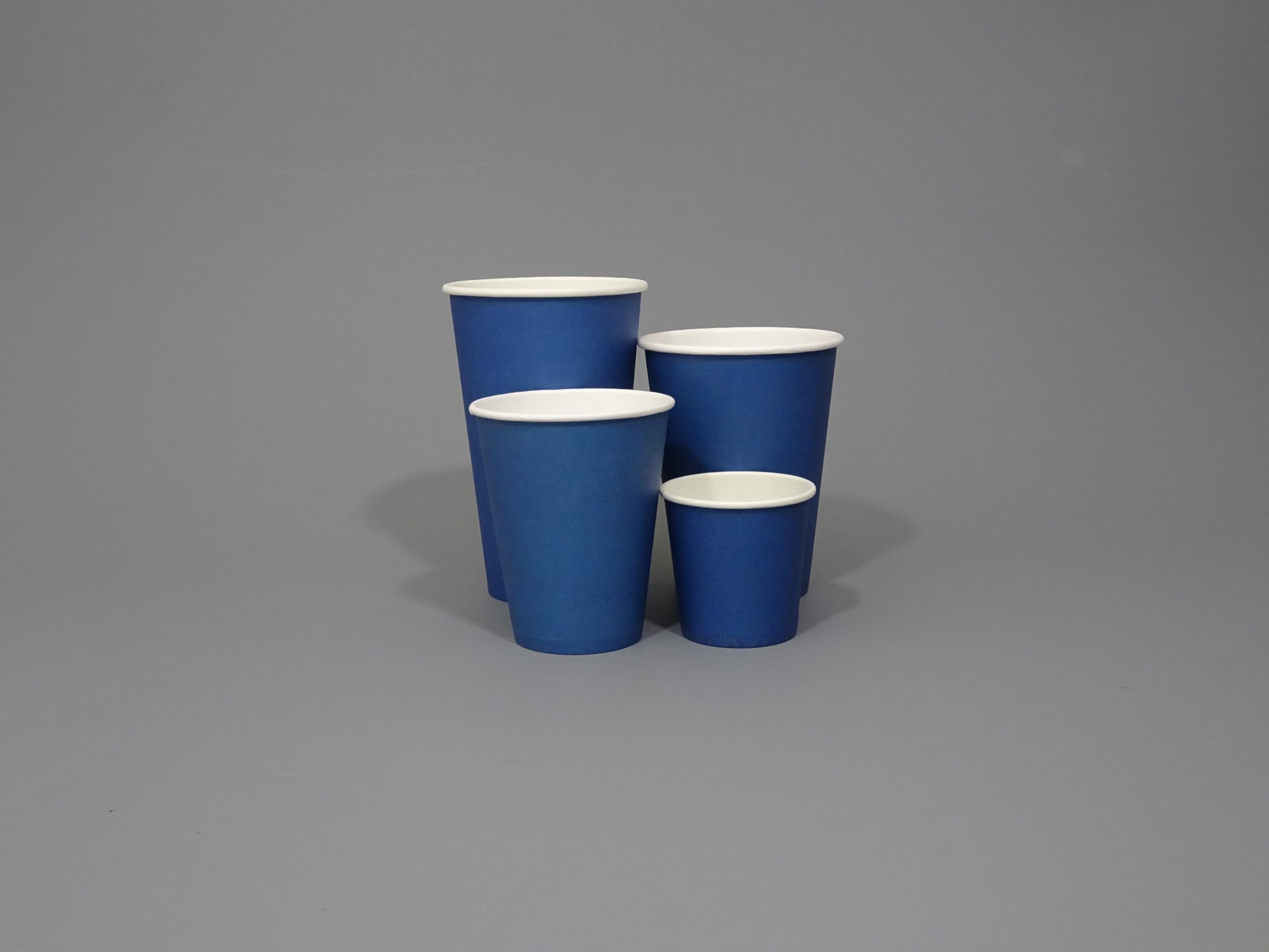 50 x Navy Blue Paper Cups - Disposable Drinking Cups for Hot & Cold Drinks - Strong & Sturdy, Single Wall Paper Cups for Coffee, Tea, Water, Parties, Office, Events, Catering & Everyday Use (12oz)