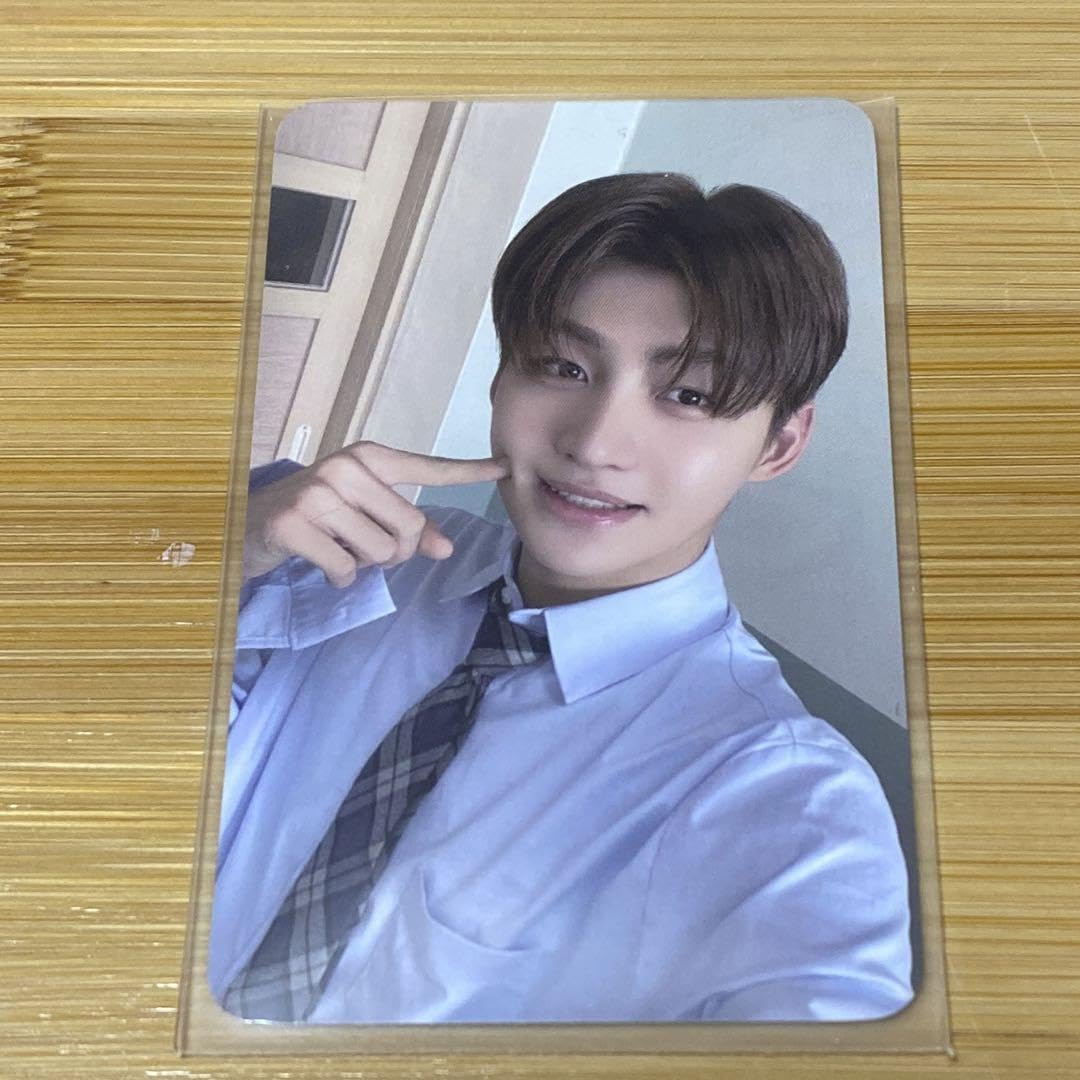 Amazon.co.jp: tws sparkling Blue ジフン music korea 特典 : おもちゃ