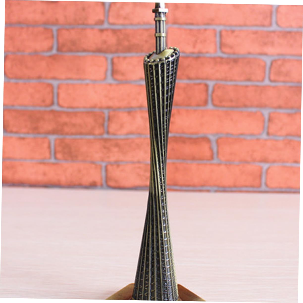 Produktbild von Metall Canton Tower Modell Guangzhou Kleine Taille Vintage Kunsthandwerk Tour Souvenir Dekoration Ornamente(bronze