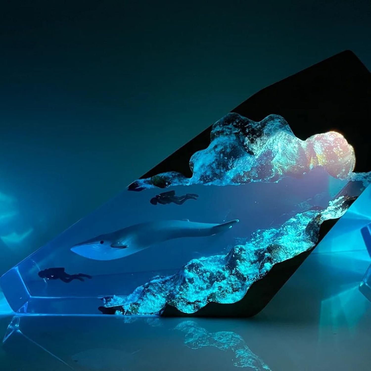 Ocean Resin Wood Light Decor Ornament, Handmade Resin Wooden Lamp Multicolor USB Night Light,Deep Sea Marine Animals Cave Diving Nightlights Christmas Birthday Gift for Friend Family (Blue Whale)