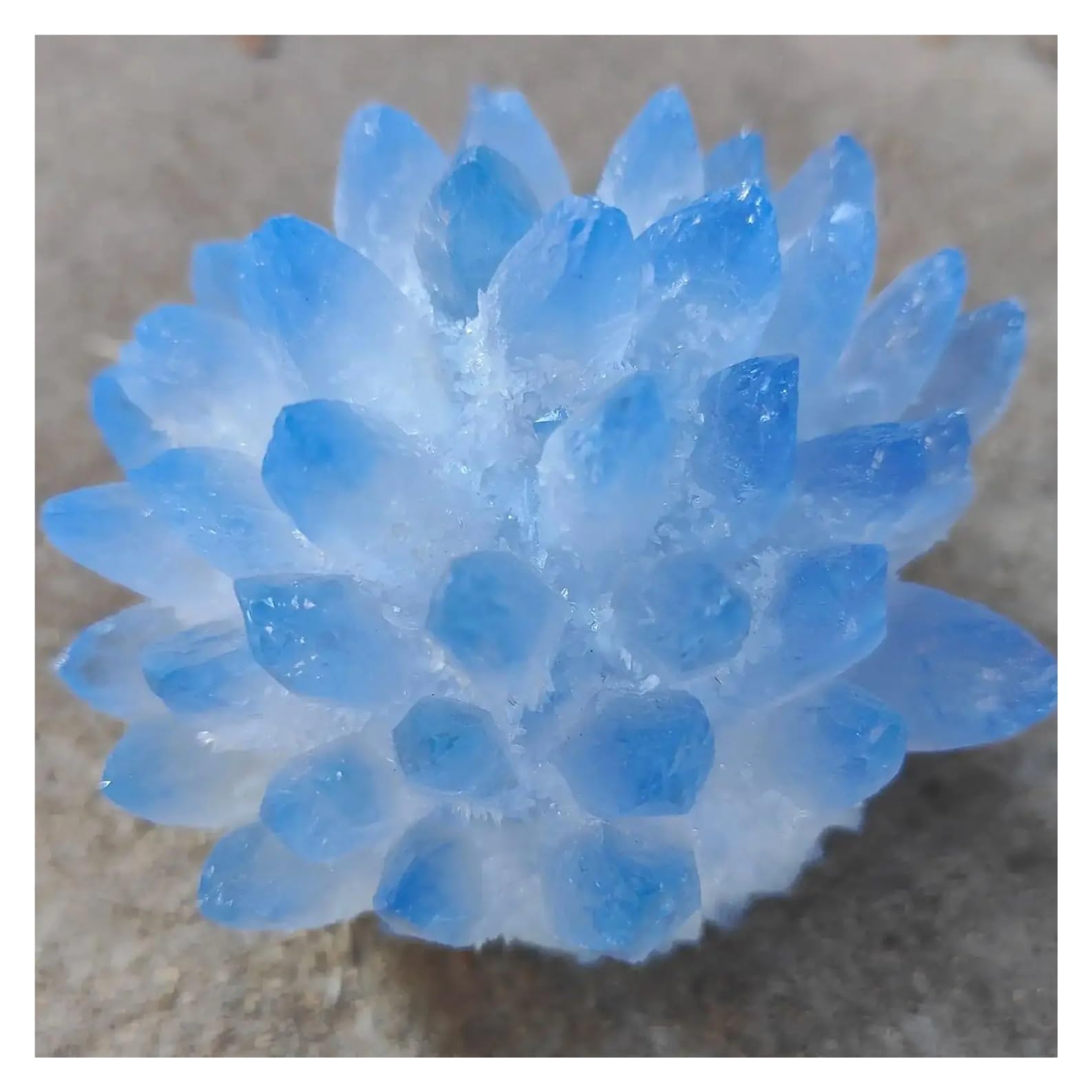 YLQUXEUV 350-500g Blue Quartz Crystal Cluster Rock Stones 1pcs