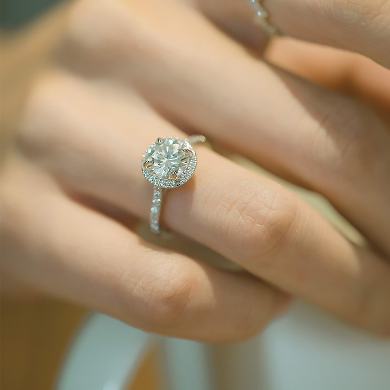 Anillos de dedo para mujer, anillos de compromiso para mujer con moissanita redonda de oro blanco