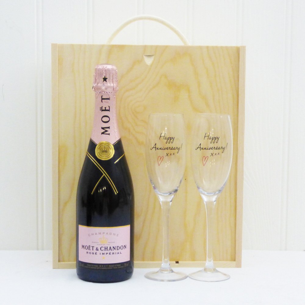75cl Rose Brut Imperial Champagne with 2 x ‘Happy Anniversary’ Champagne Flutes in a Wooden Box - Elegant Anniversary idea for her