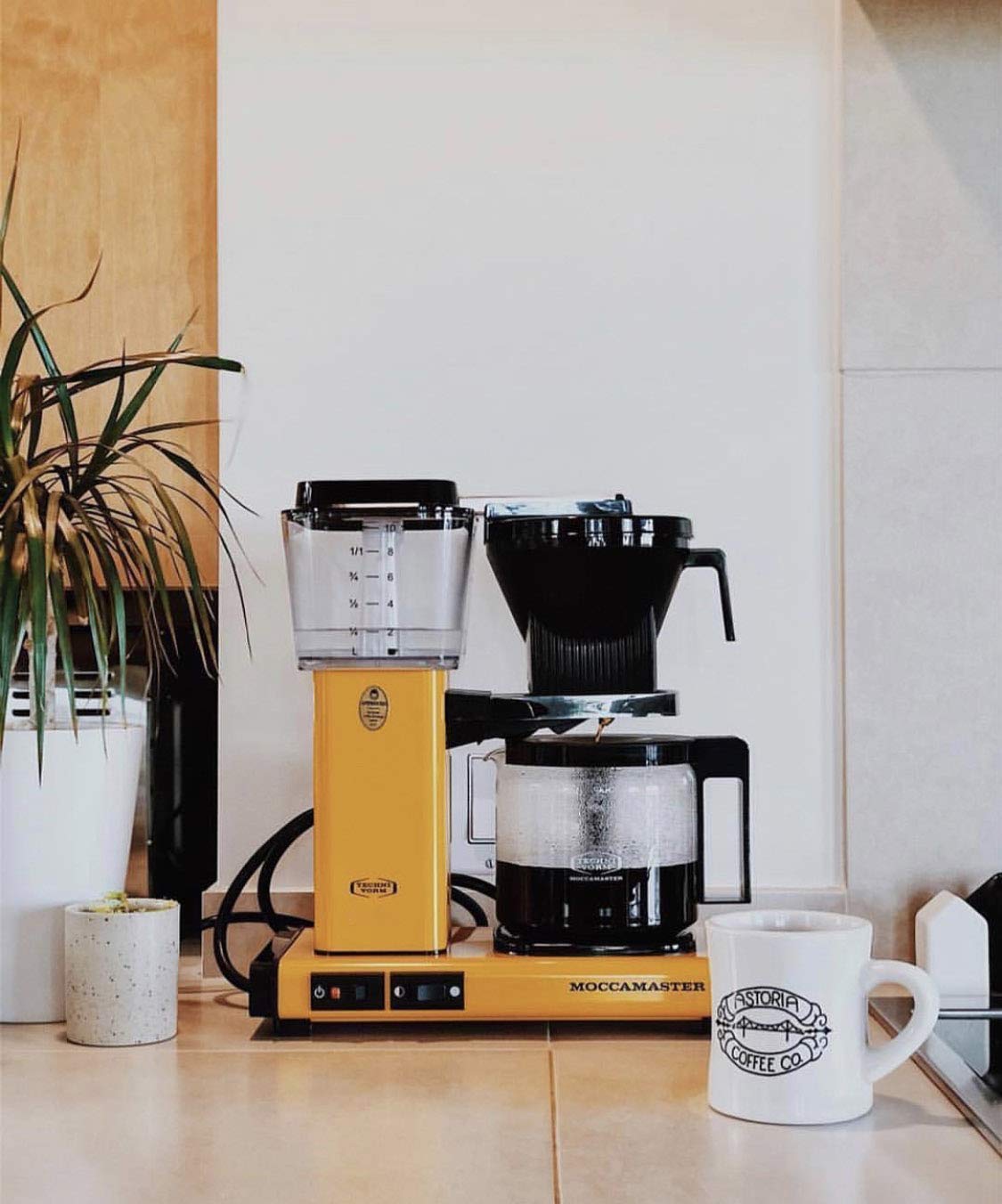 technivorm moccamaster yellow