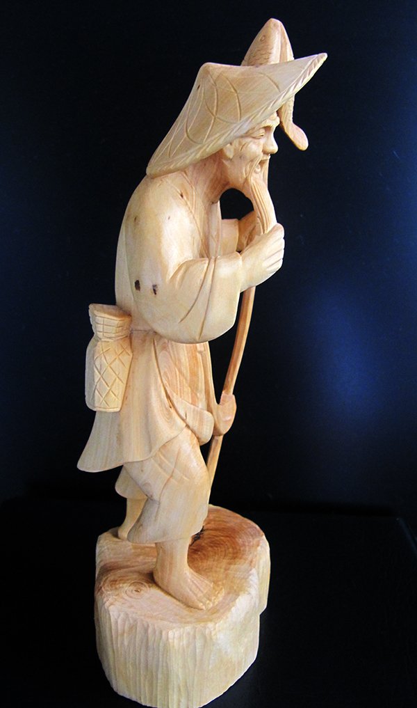 TJ039: Pretty Carved 19.5x7x6.5cm Boxwood Carving: Stunning Fish Man Fishing