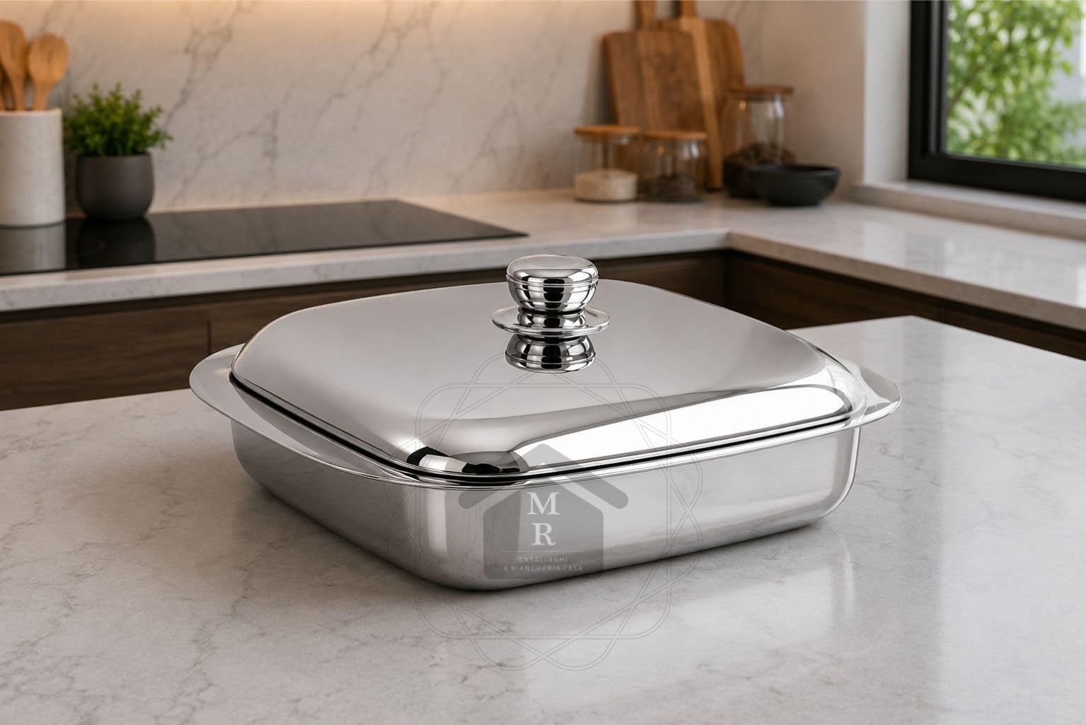Cocotte carrée 32 cm inox pour grandes tables familiales et repas conviviaux