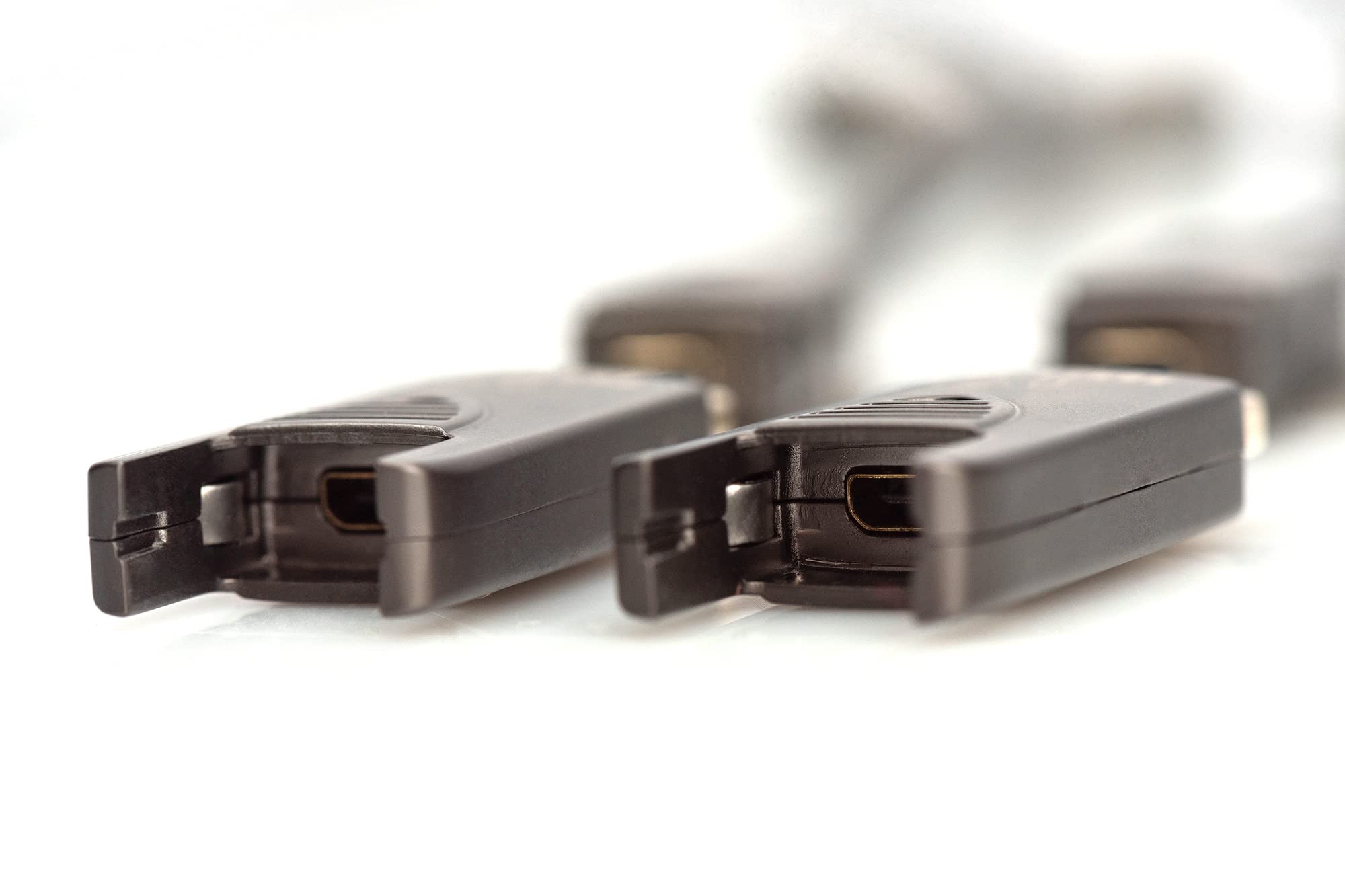 DIGITUS Cavo HDMI in fibra ottica – 10 m – UHD 4k 60 Hz 1080p 120 Hz – HDMI 2.0 – connettori rimovibili – 18 Gbps – ARC, HDR, HDCP 2.2, CEC – cavo ibrido AOC – contatti placcati in oro – nero