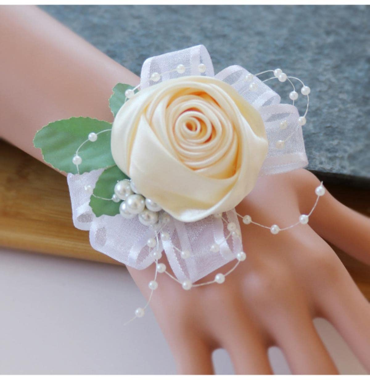 EEfpxwtz Prom corsage wrist flower， Artifici Flowers Wrist Corsage Brsmaid Wedding Groomsmen Boutonniere Multicolor(Cream)