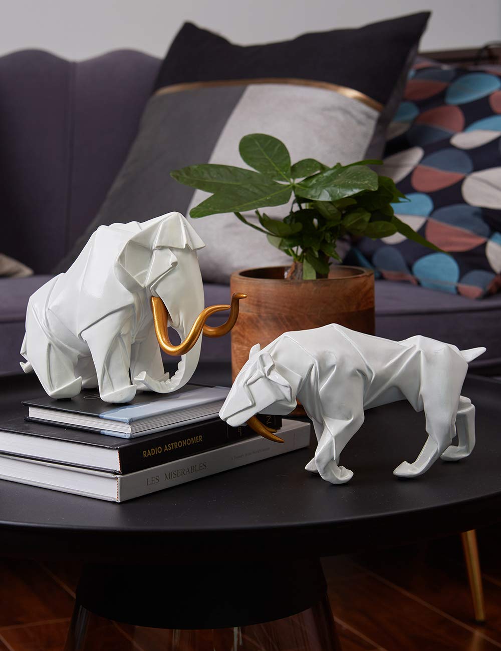 HAUCOZE Léopard Figurine Statue Dinosaur Sculpture Animal Décoration Moderne Cadeau Arts Maison Décor pour Salon Bureau Resine 22cm
