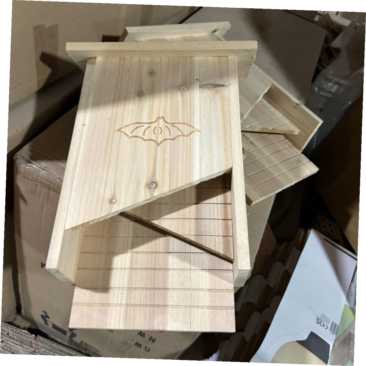 Totority Handmade Wooden Bat House Outdoor Pet Shelter Backyard Bat Box for Courtyard Garden Wildlife Nesting