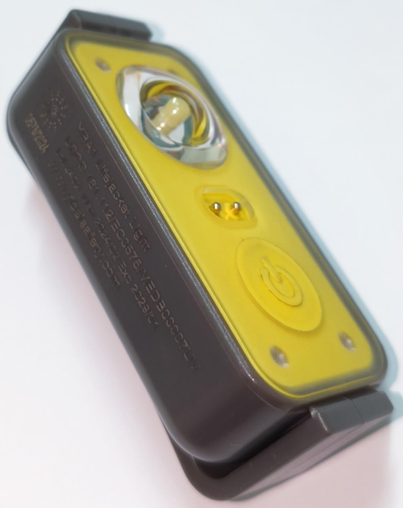 Kit Giubbotto di Salvataggio Completo di Luce Strobo di Salvataggio nuove Normative per Imbarcazioni (omologati, obbligatori) per Barca, Gommone, Vela, Nautica