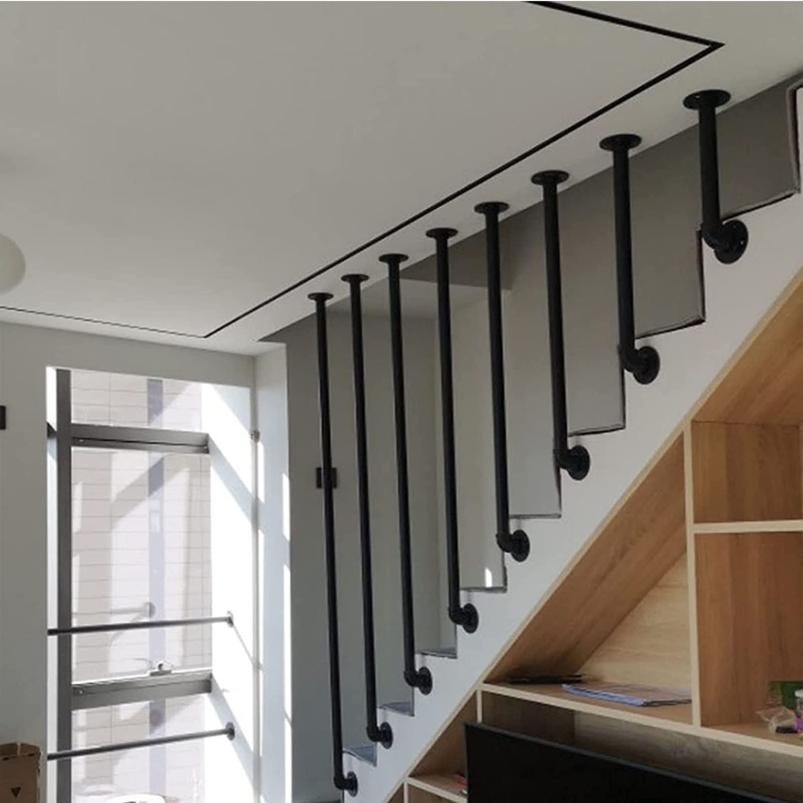 Rampe d'escalier noire NZPOST en tube galvanisé pour la sécurité de votre maison