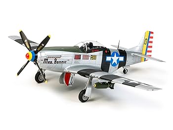 タミヤ 1/32 P-51D マスタング　アメリカ軍　戦闘機　プラモデル　完成品 タミヤ 1/32 エアークラフトシリーズ ノースアメリカン P-51D