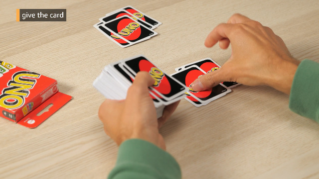 Mattel Games – UNO Canvas Beatles, Carte Collezionabili Con Immagini Dei Fab Four, Per 2-10 Giocatori, Dai 7 Anni In Su