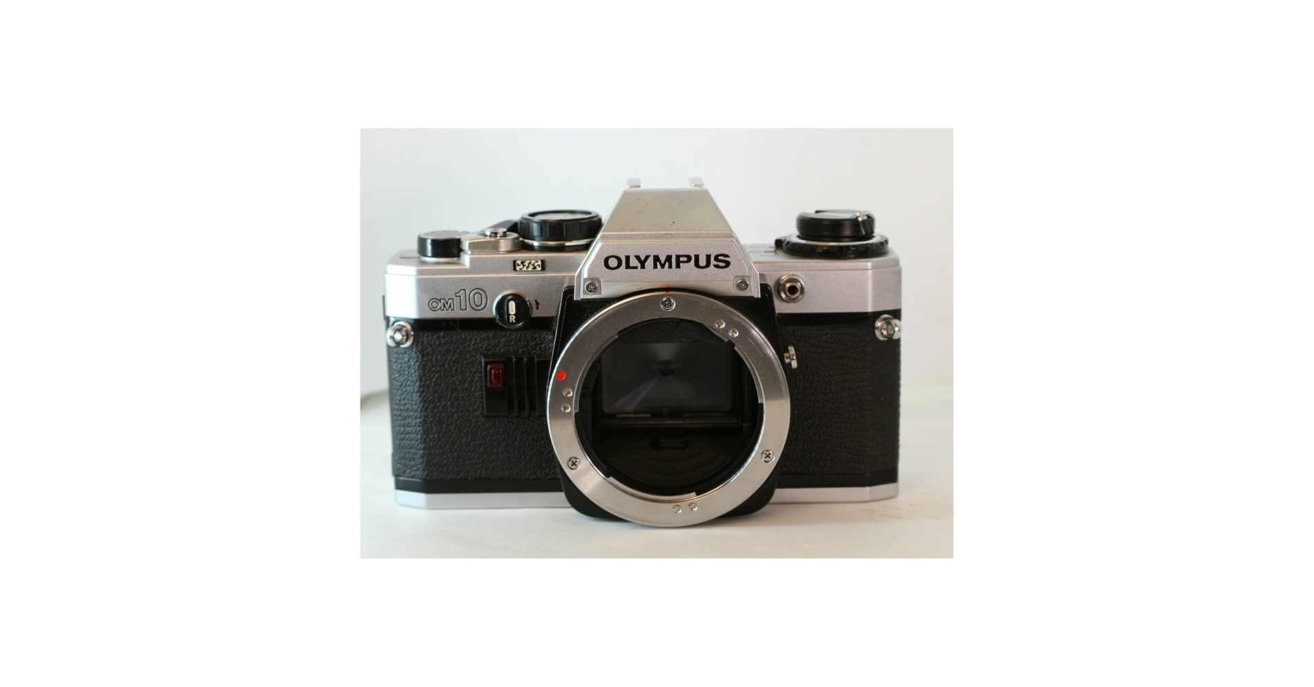OLYMPUS - 【送料込み】 OLYMPUS(オリンパス) OM10 フィルムカメラ♪ Amazon | OLYMPUS OM-10 シルバー | 一眼レフカメラ 通販