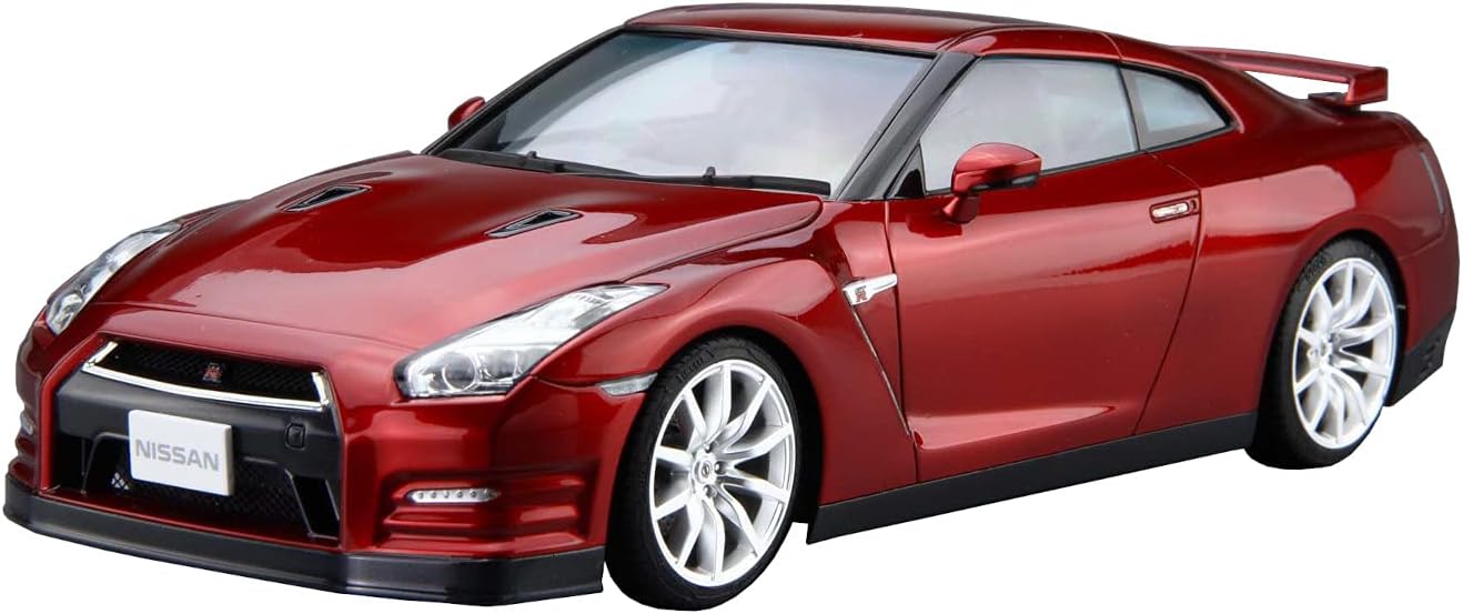Amazon.com: Nissan R35 GT-R Pure Edition ’14 1:24 Scale Model Kit ...