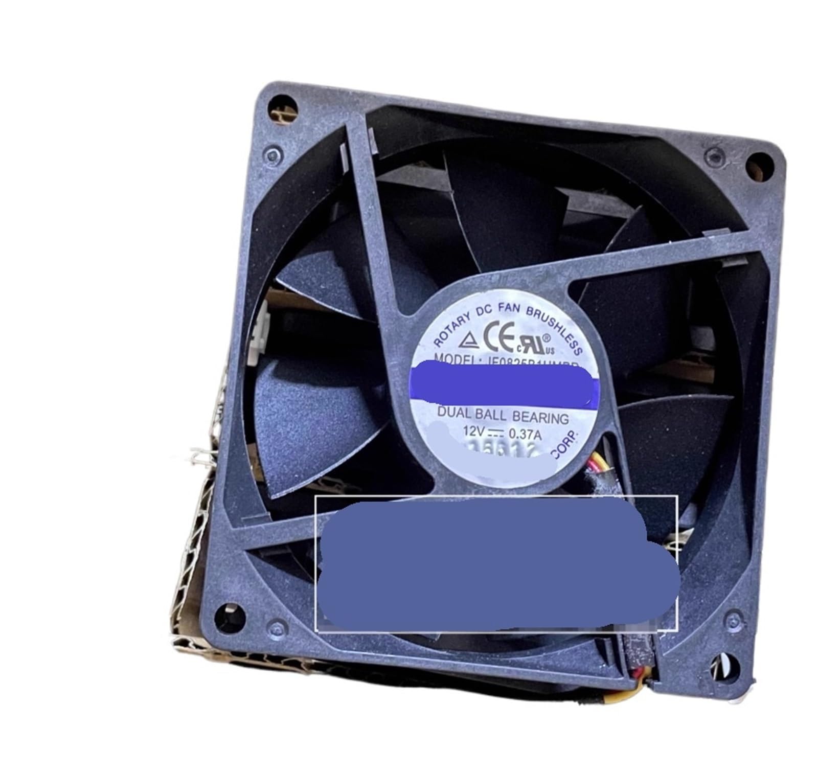 Ventilador de refrigeración JF0825B1UMPR de 12V y 3 cables para mantener tu servidor siempre fresco
