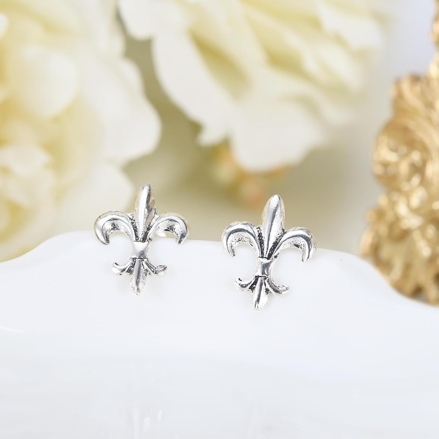 AeraVida Simply Elegant Sterling Silver Fleur-de-Lis Stud Earrings | Minimalist for Women | Trendy | Mother's Day - Image 2