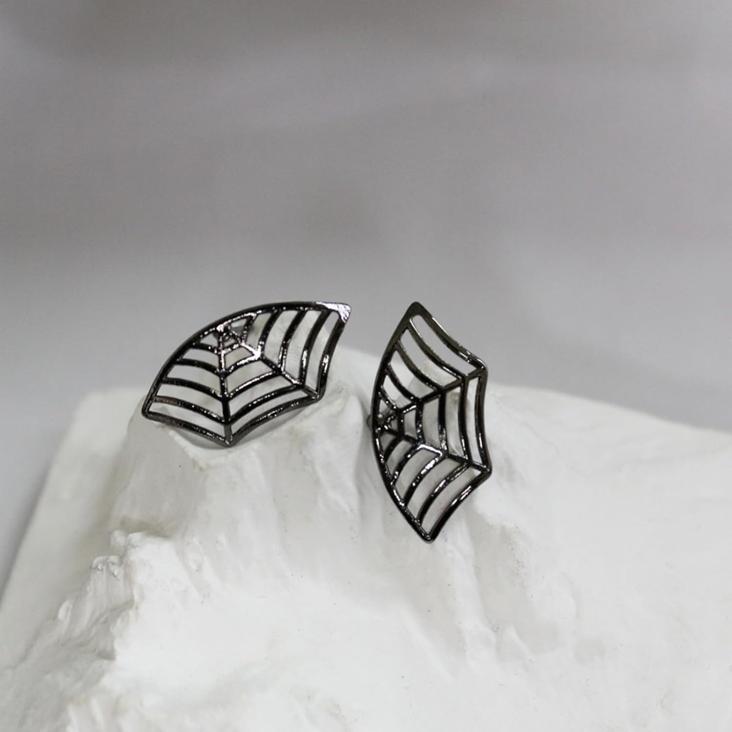 Hidden Helix Cartilage Earrings for Women, Silver Web Flat Back Piercing Jewelry, Minimal Helix Ear Cuff Stud, Modern Trendy Ear Accessories