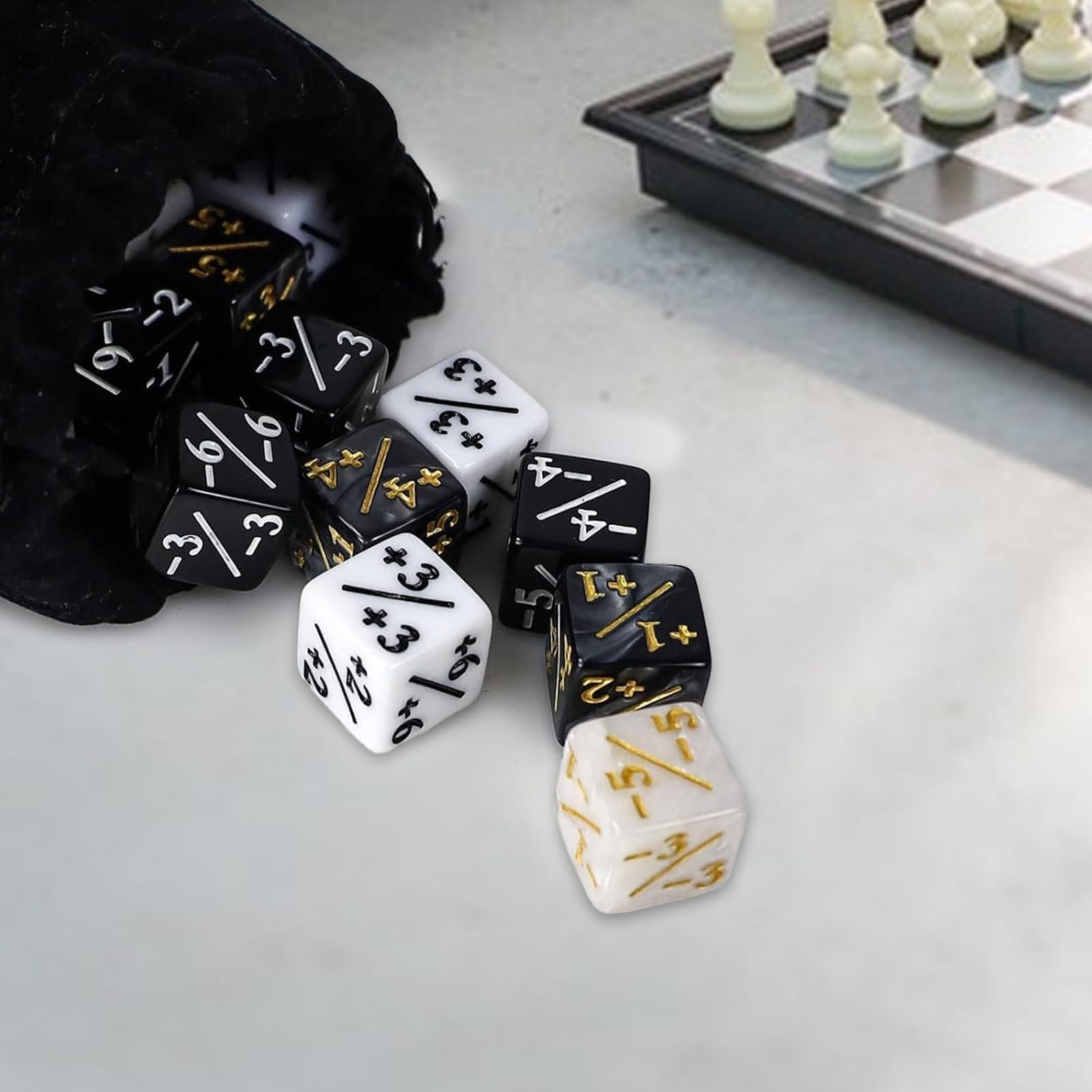 MTG kostka, 48 sztuk, Dice D6 Token Magic Dice z MTG, CCG, akcesoria do gry w karty, z workami do przechowywania