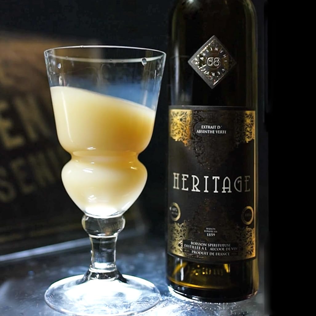 Absinth Set Heritage Verte | Mit Goldmedaille prämiert | Mit Weinalkohol destilliert | 2x Absinth Gläser, Löffel und Zuckerwürfel | 68% (1x 0,5 l)