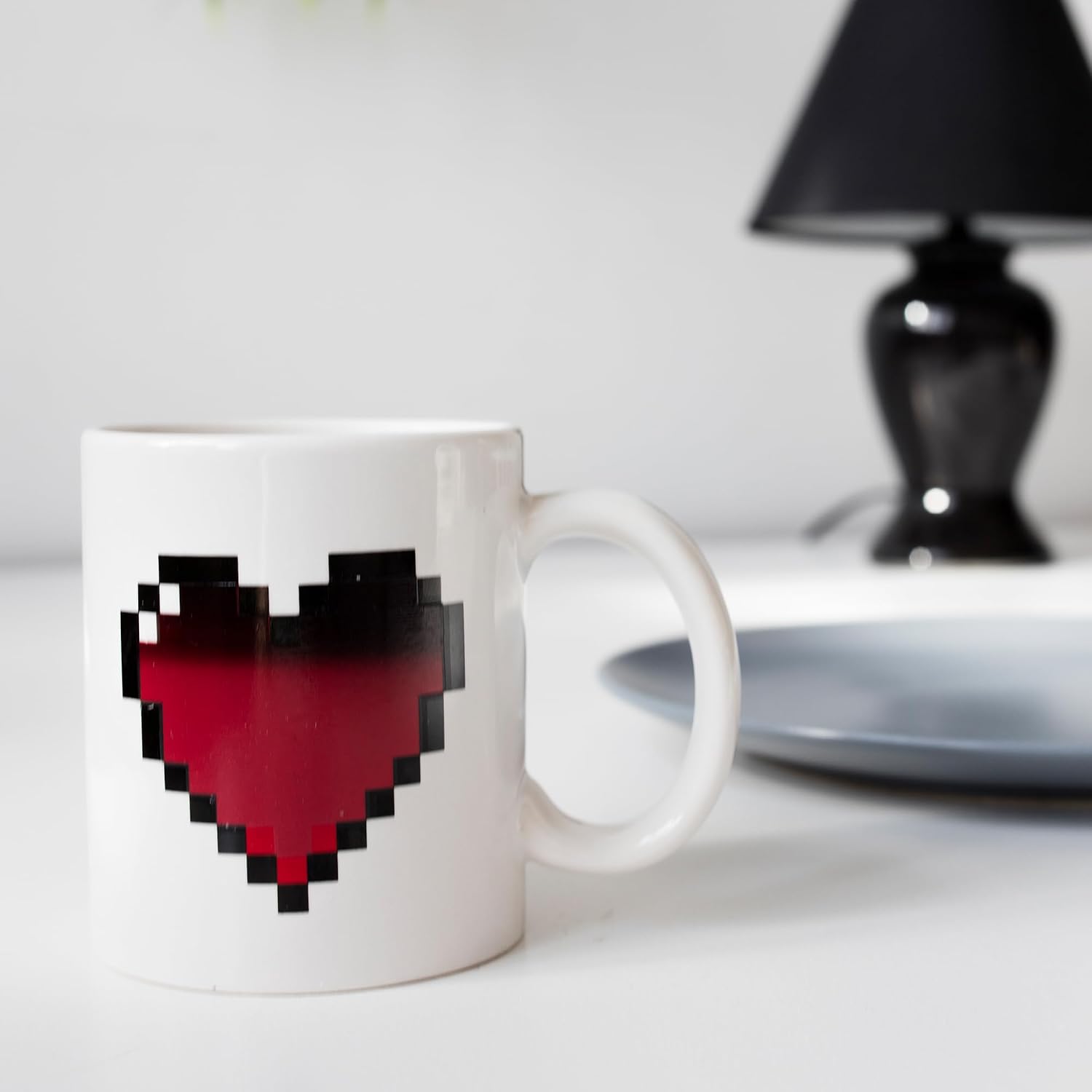 Kikkerland Pixel Heart Morphing Mug – Color Changing Cup Reacts to Heat – Fun Gift for Coffee, Hot Cocoa, & Hot Beverages