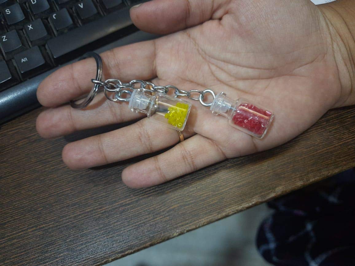 pmw Alloy Steel- 2 Bottle Kechain- Beads Key Chail- Glitter Bottle Key Chain- Fashion Drifting Bottle Keychain- Pack Of 2- Random Colours Will Be Sent, Multi-Coloured-picture-34