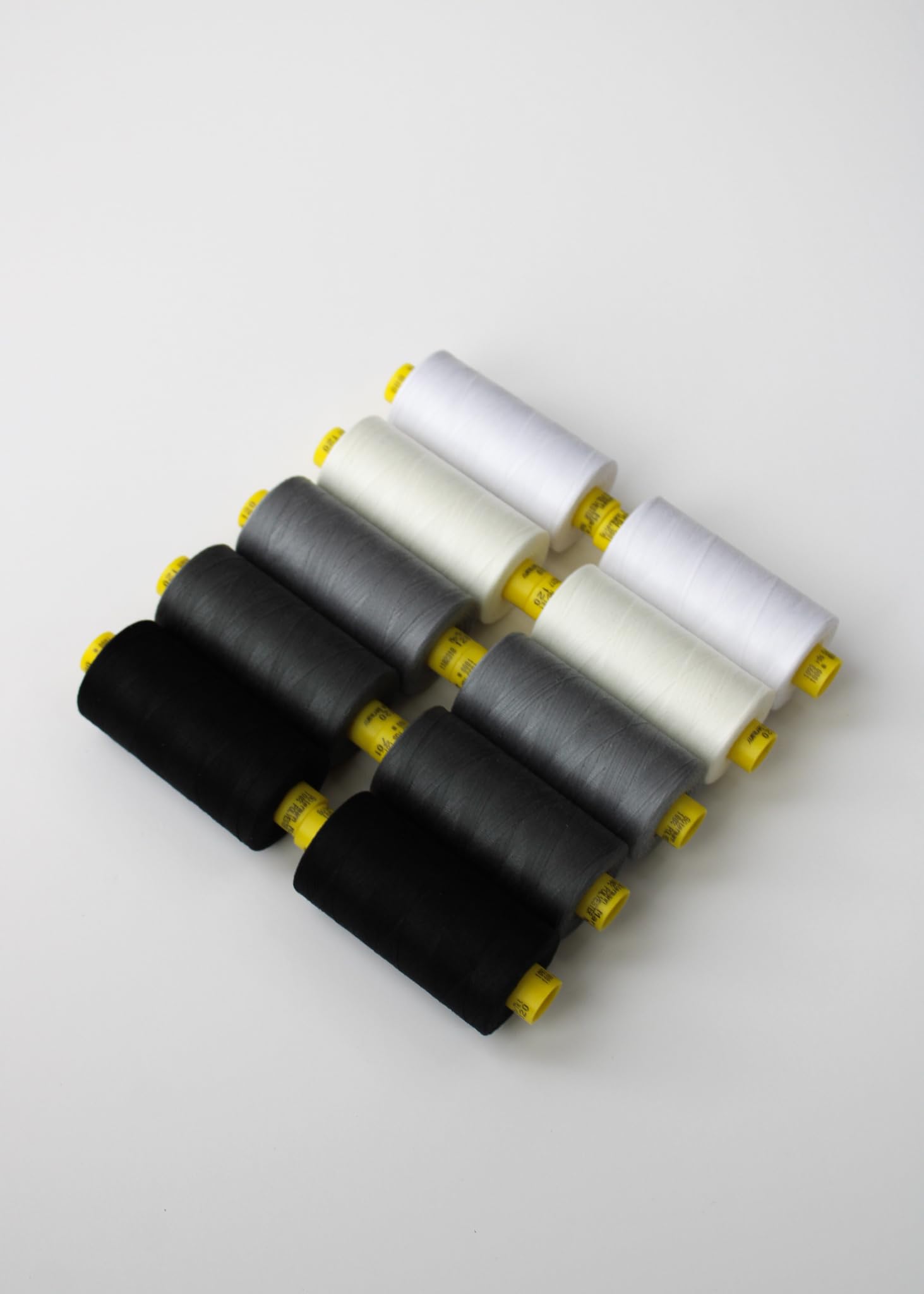 Gutermann 120 Allzweck-Faden-Set, einfarbig, hochwertiges Polyestergarn zum Nähen und Basteln, Nähmaschine/Handnähen