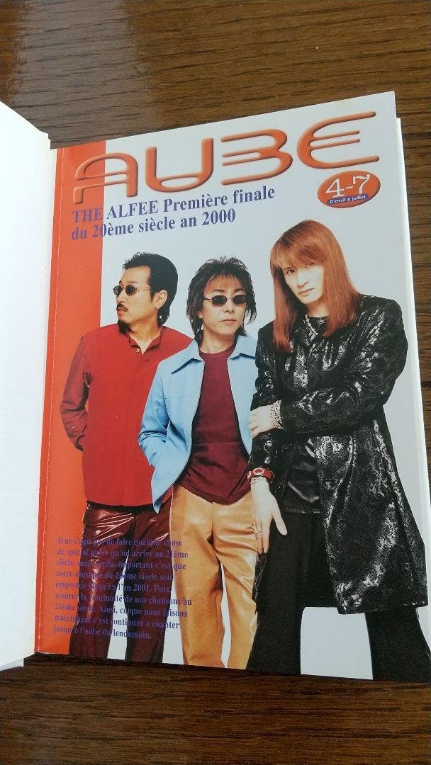 ミュージシャン THE ALFEE AUBE2000 Photo Collection ALFEE 直筆サイン入り オリジナルフォト Photo Collection AUBE