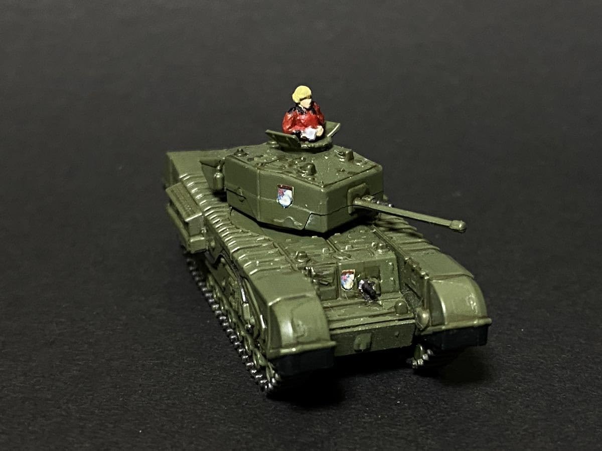 ガルパン　チャーチル歩兵戦車 聖グロリアーナ仕様　完成品 ガールズ＆パンツァー 1/35チャーチルMk.VII