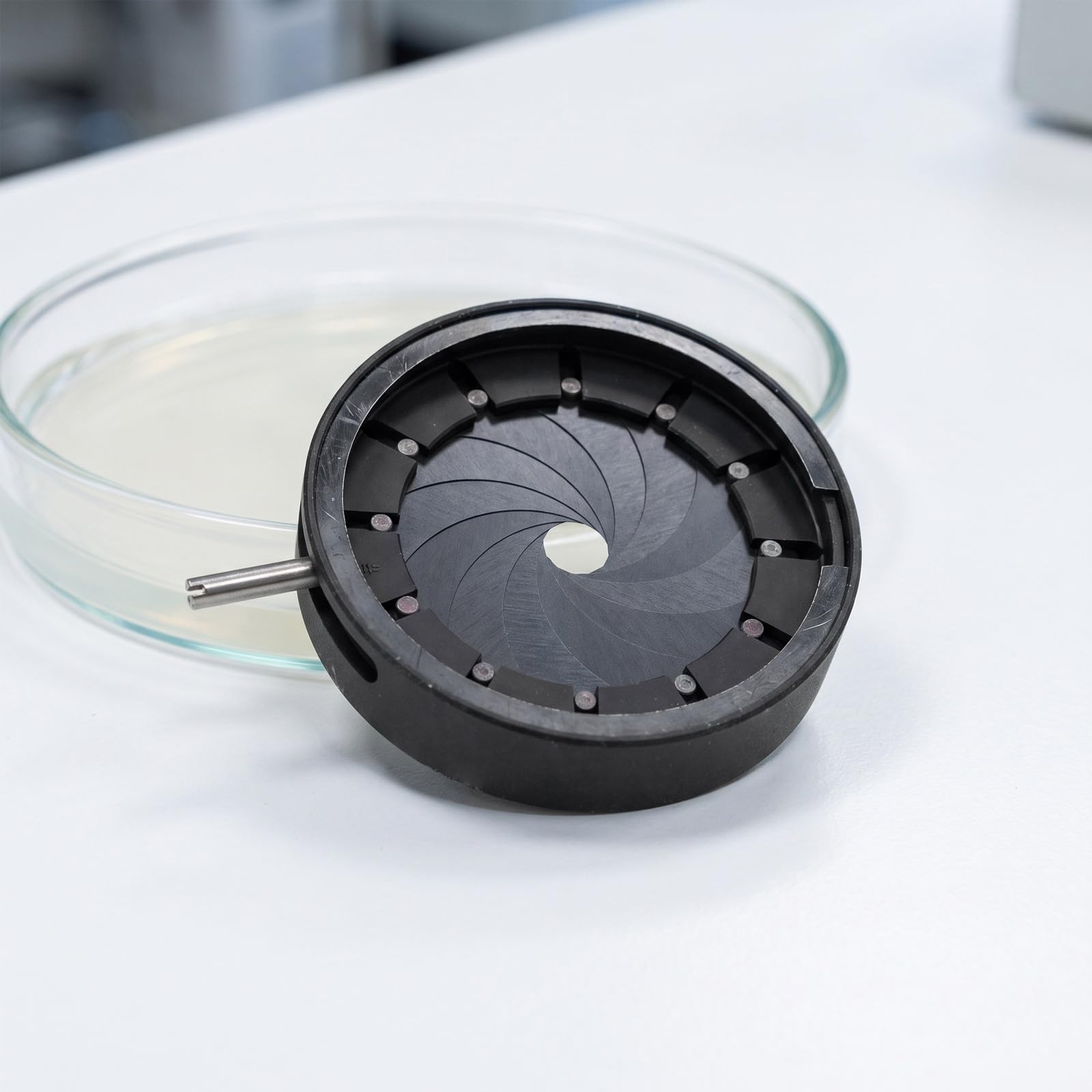 Artibetter Diafragma de Iris óptico para microscopio Aperture Lab de 1,5-23 mm | Conjunto de diafragma de Apertura Ajustable de precisión para experimentos científicos y educativos.