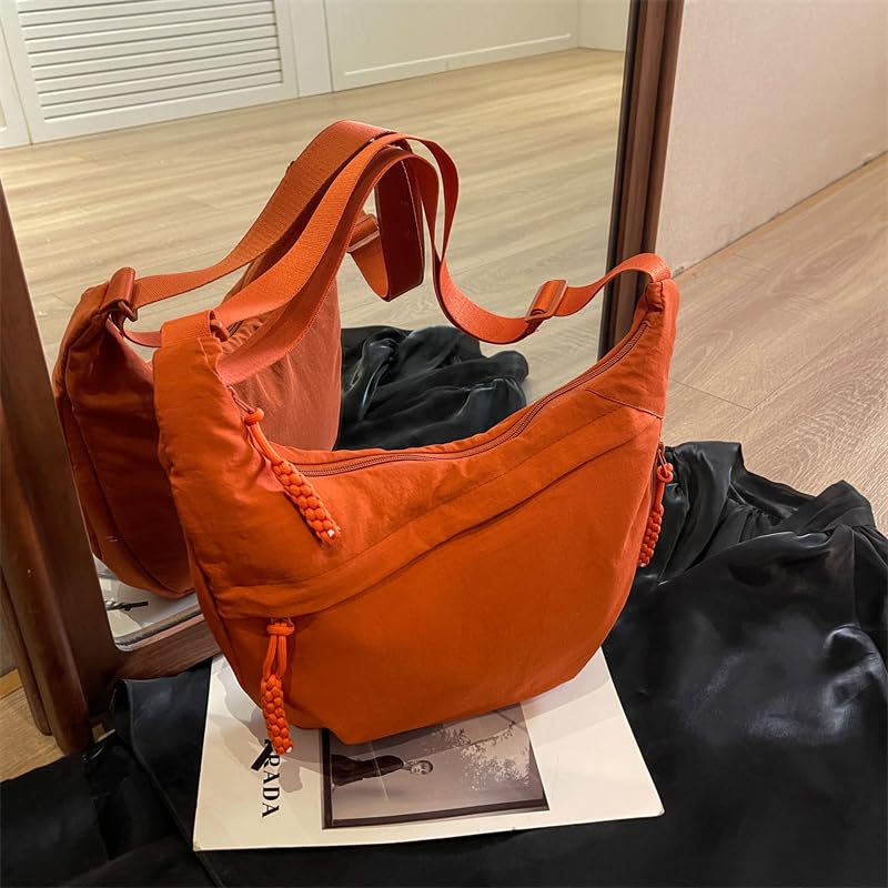 Women's stylish solid color dumpling-shaped shoulder bag with large capacity4