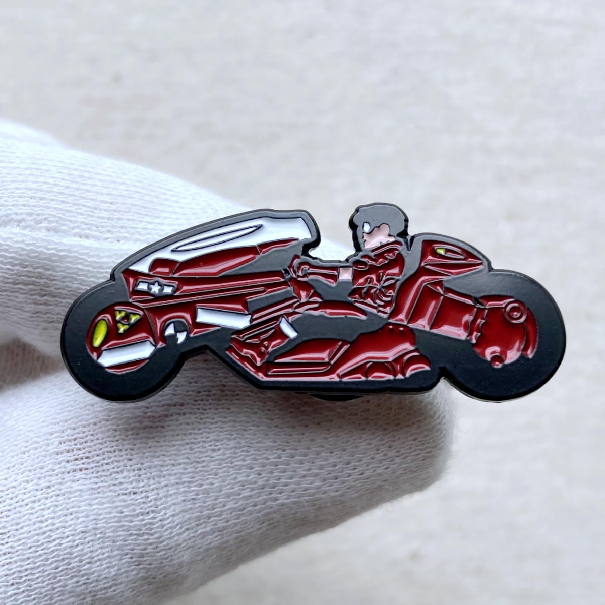 Amazon.co.jp: 金田のバイク AKIRA アキラ 疾走 大友克洋ピンバッジ