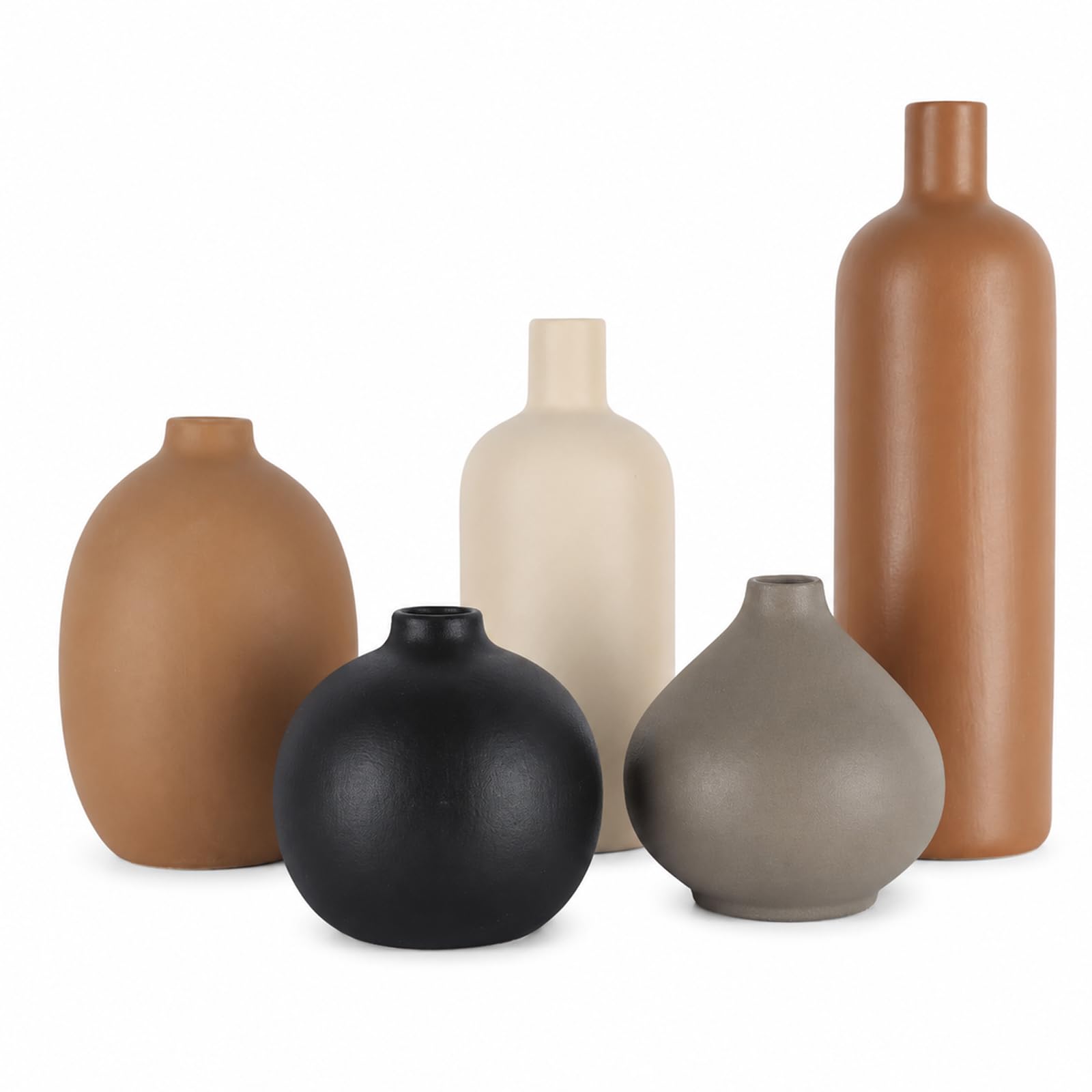 Vases en céramique marron et café pour sublimer facilement un meuble vide