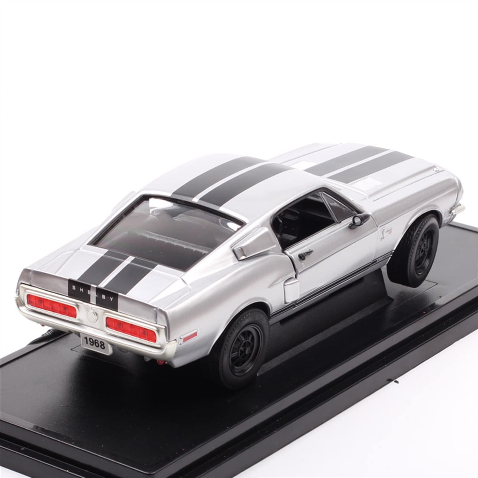 Amazon | ミニカー 1968年のフォードシェルビーGT-500KRマスタング