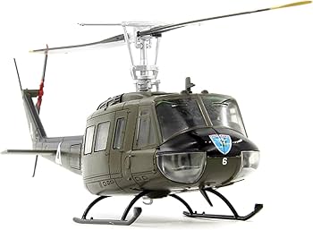 Amazon.co.jp: 1:48 合金USA UH-1ヒューイ ヘリコプター 飛行機 模型