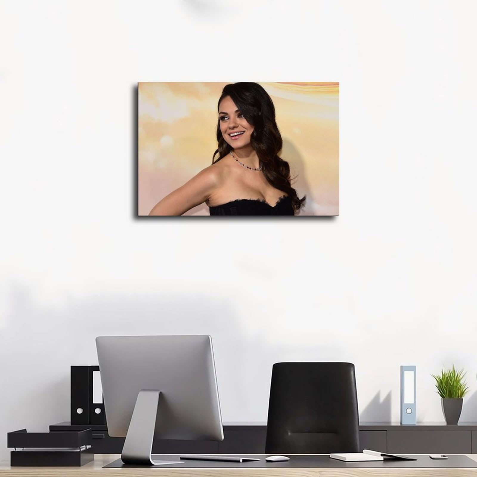 TeDe Mila Kunis Impression sur toile pour salon, chambre à coucher, noir et blanc, 40 x 60 cm, style cadre