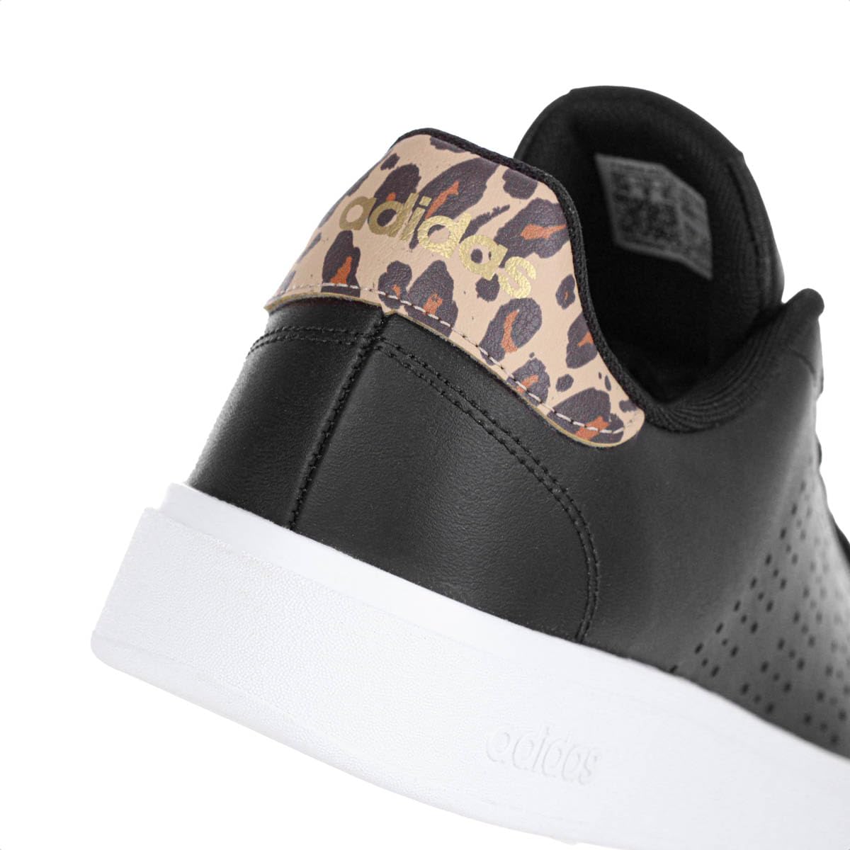 adidas Women's Chaussure Advantage Base 2.0