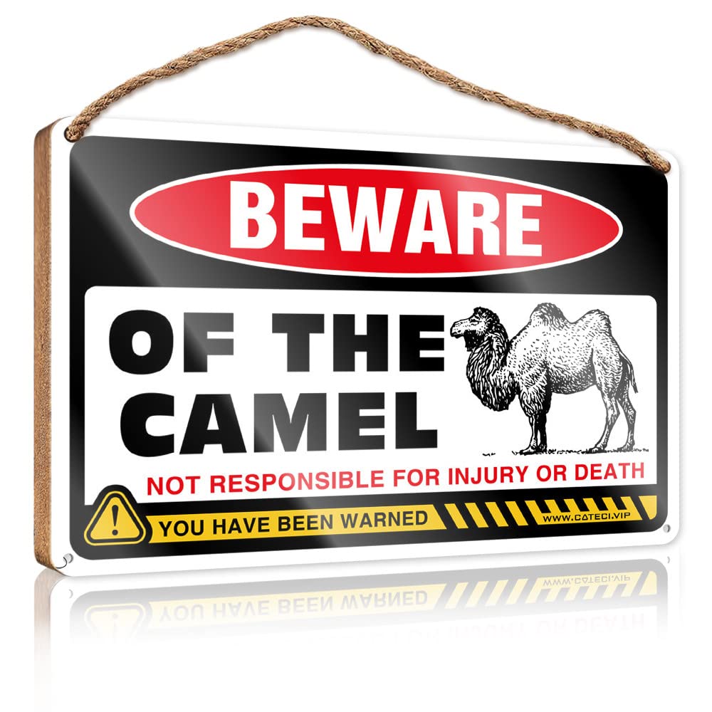 YYHLEH Funny Kitchen Wall Decor Beware Of Camel Wooden Sign Funny Hunting Gifts Plaque Sign(15X28CM)