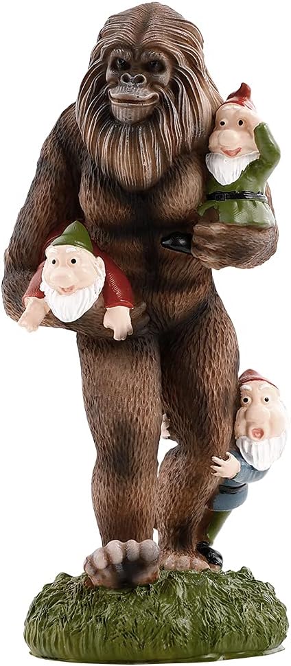 Bigfoot and Gnomes Garden Statue，Resin Garden Gnome Bigfoot Statues，Bigfoot Statue Resin Ornament Sculptures for Indoor Outdoor Home Lawn Patio Lawn Yard Decor